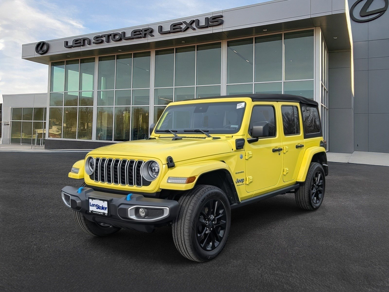 Used 2024 Jeep Wrangler Sahara image 7