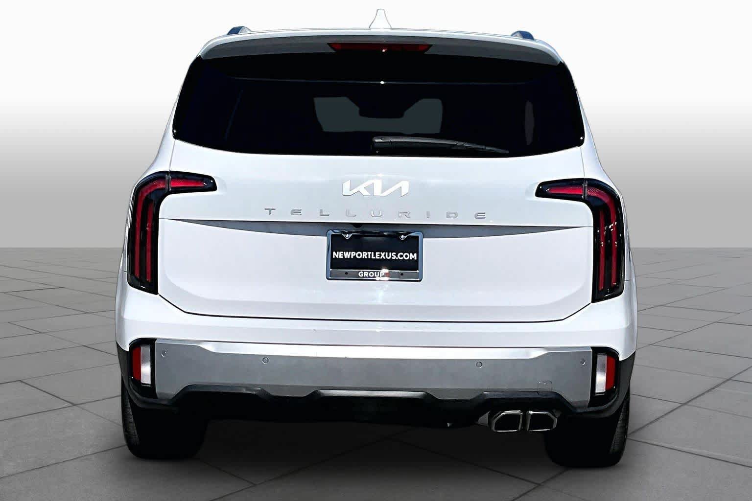 Used 2023 Kia Telluride SX FWD image 4