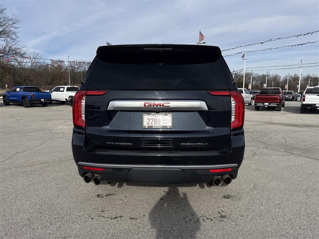 Used 2024 GMC Yukon Denali w/ Max Trailering Package image 3