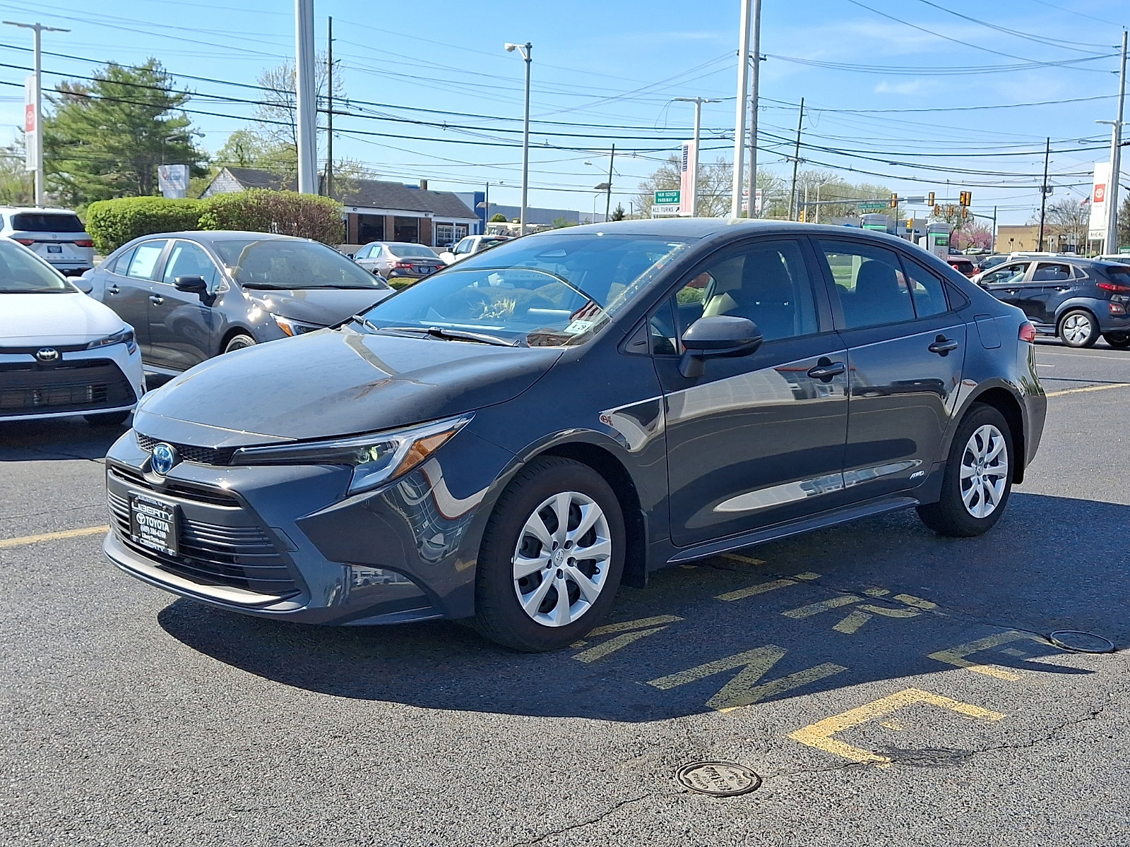 Used 2024 Toyota Corolla LE image 3
