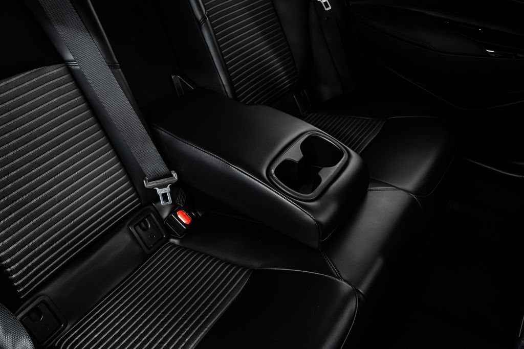 Used 2020 Toyota Corolla XSE FWD image 32