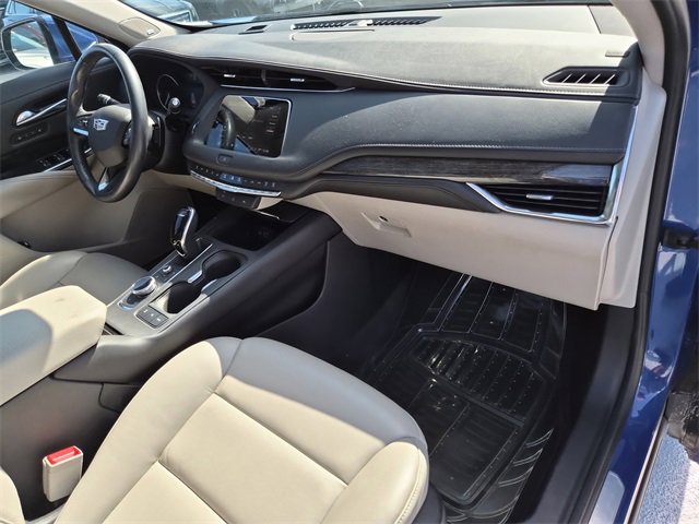 Used 2023 Cadillac XT4 Premium Luxury image 19