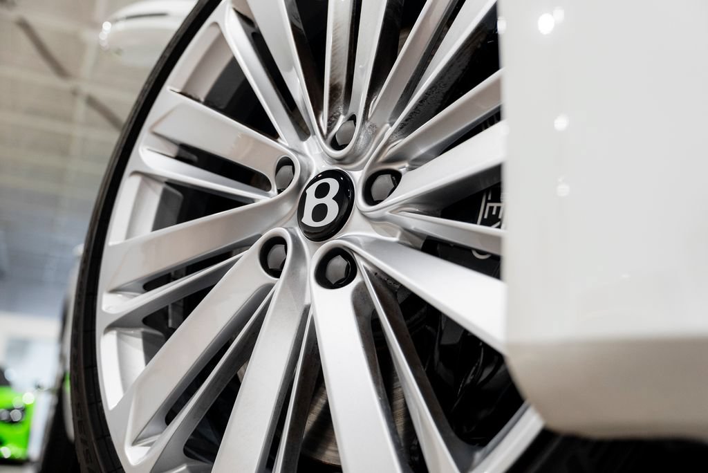 Used 2023 Bentley Flying Spur W12 AWD/4WD image 78