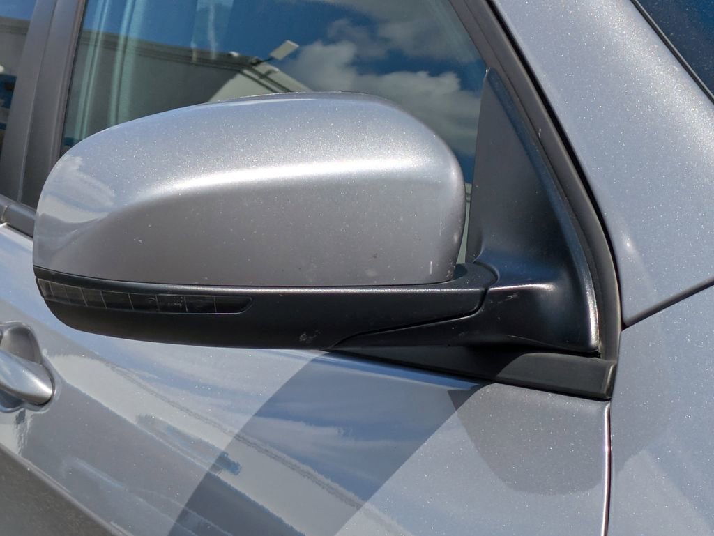 Used 2021 Jeep Cherokee Latitude w/ Mopar Interior Package image 14