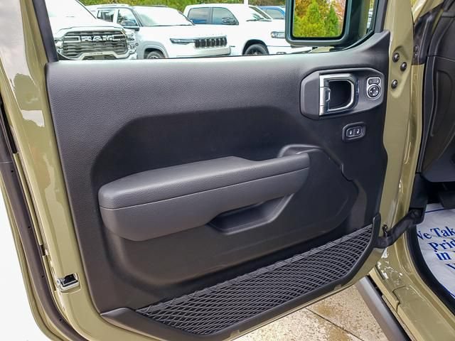 New 2026 Jeep Wrangler Sport AWD/4WD image 6
