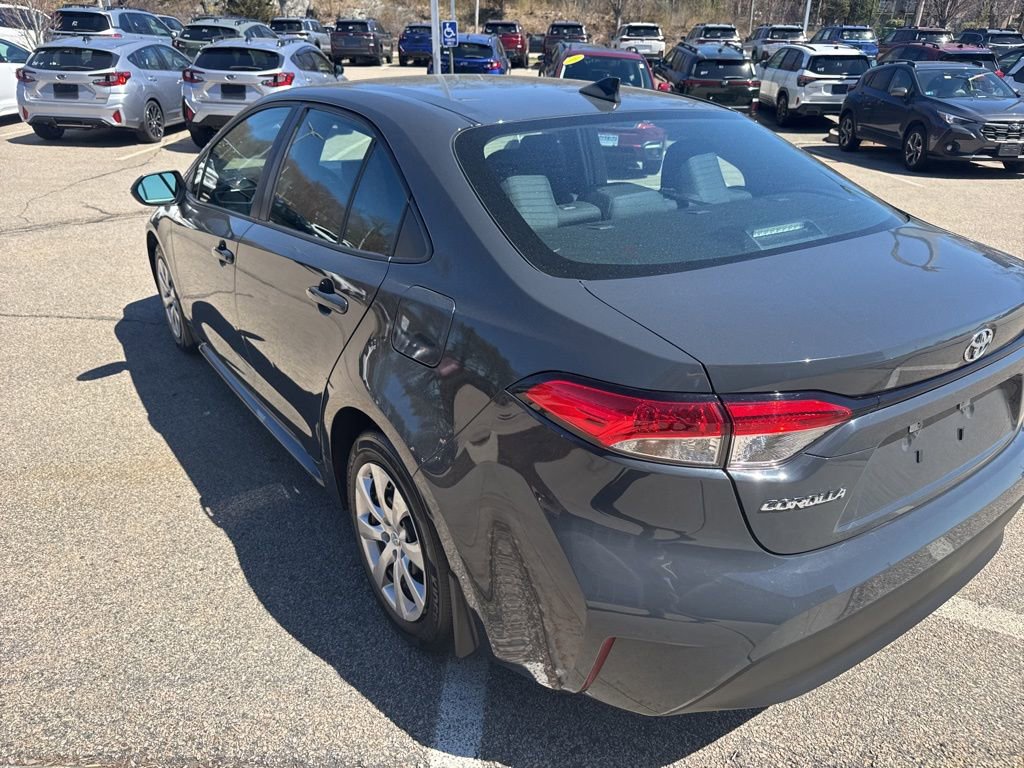 Used 2023 Toyota Corolla LE image 4