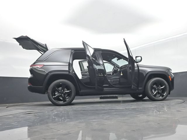 New 2026 Jeep Grand Cherokee Limited w/ Limited Altitude Package RWD image 73