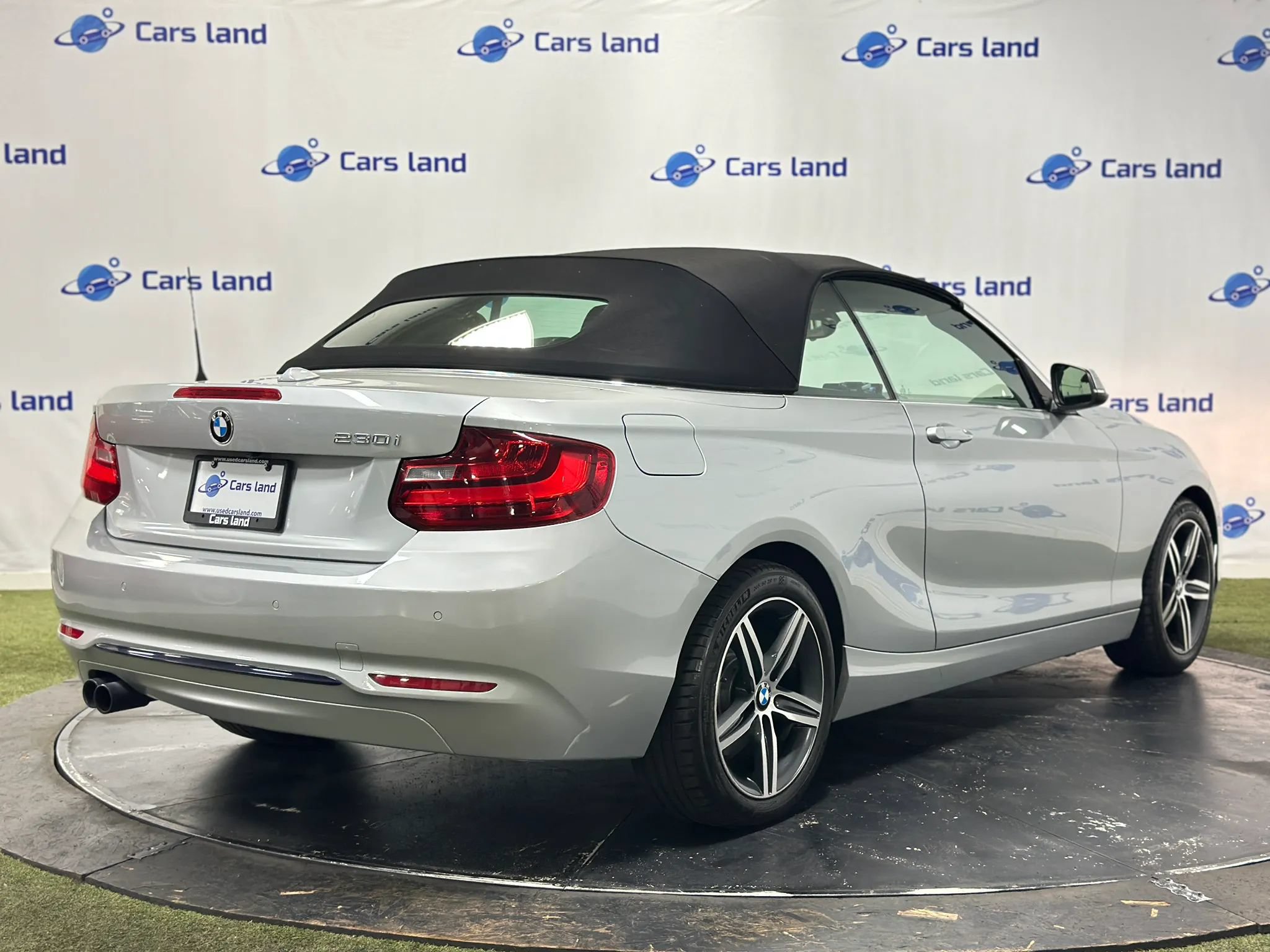 Used 2017 BMW 230i Convertible w/ Driving Assistance Package RWD image 3