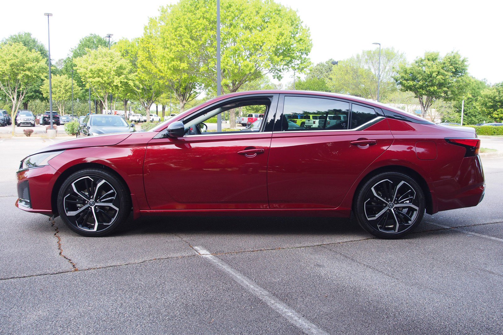 New 2026 Nissan Altima 2.5 SR FWD image 4