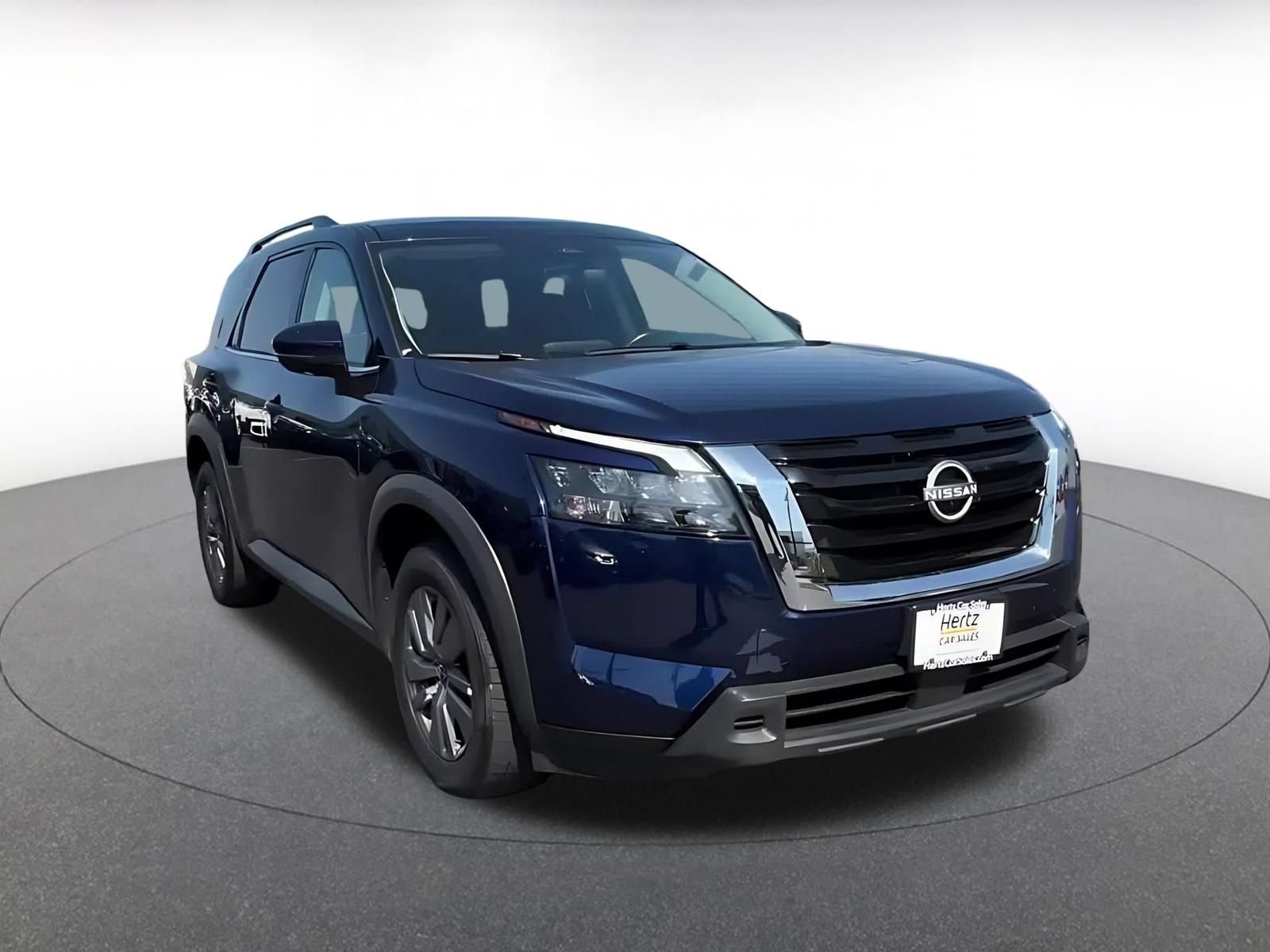 Used 2025 Nissan Pathfinder SV AWD/4WD image 3