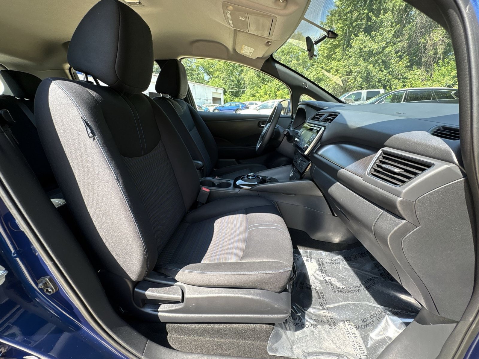 Used 2018 Nissan Leaf SV FWD image 34