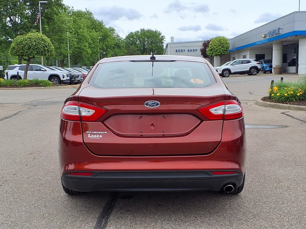 Used 2014 Ford Fusion S FWD image 5