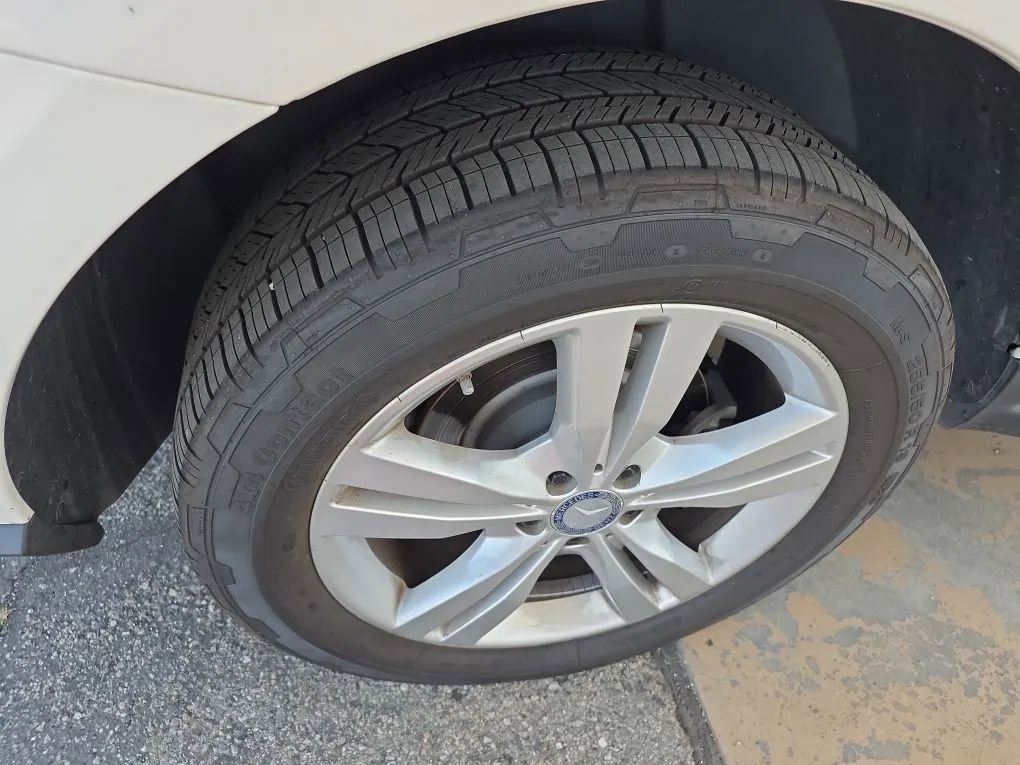 Used 2015 Mercedes-Benz ML 350 2WD w/ Premium 1 Package image 63