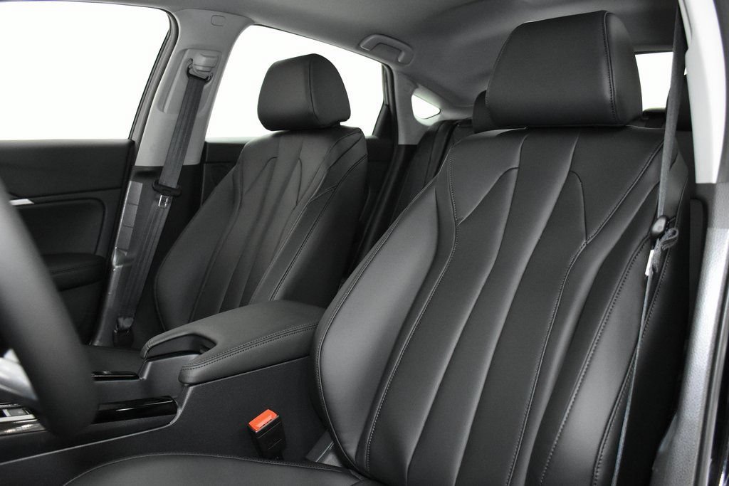Used 2025 Acura Integra FWD image 11