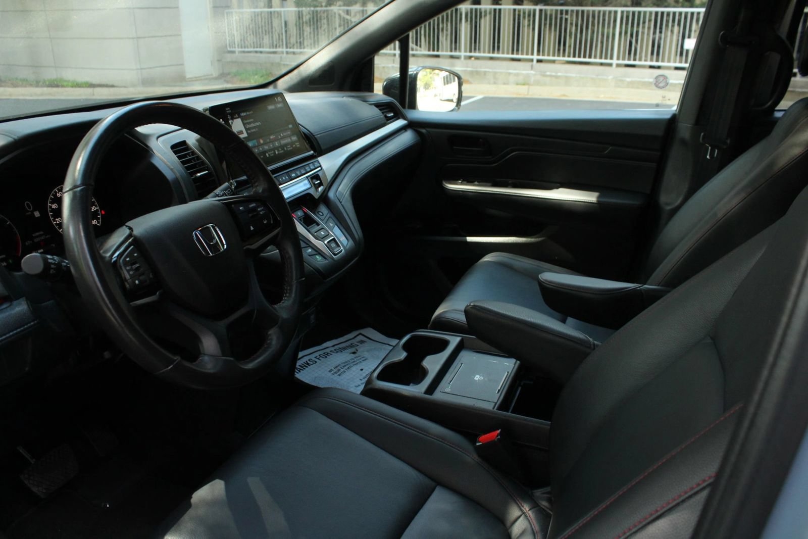 Used 2025 Honda Odyssey Sport-L image 13