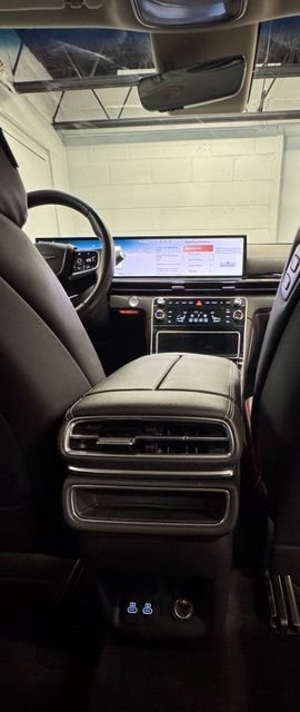 Used 2025 Genesis GV80 2.5T Standard AWD/4WD image 22
