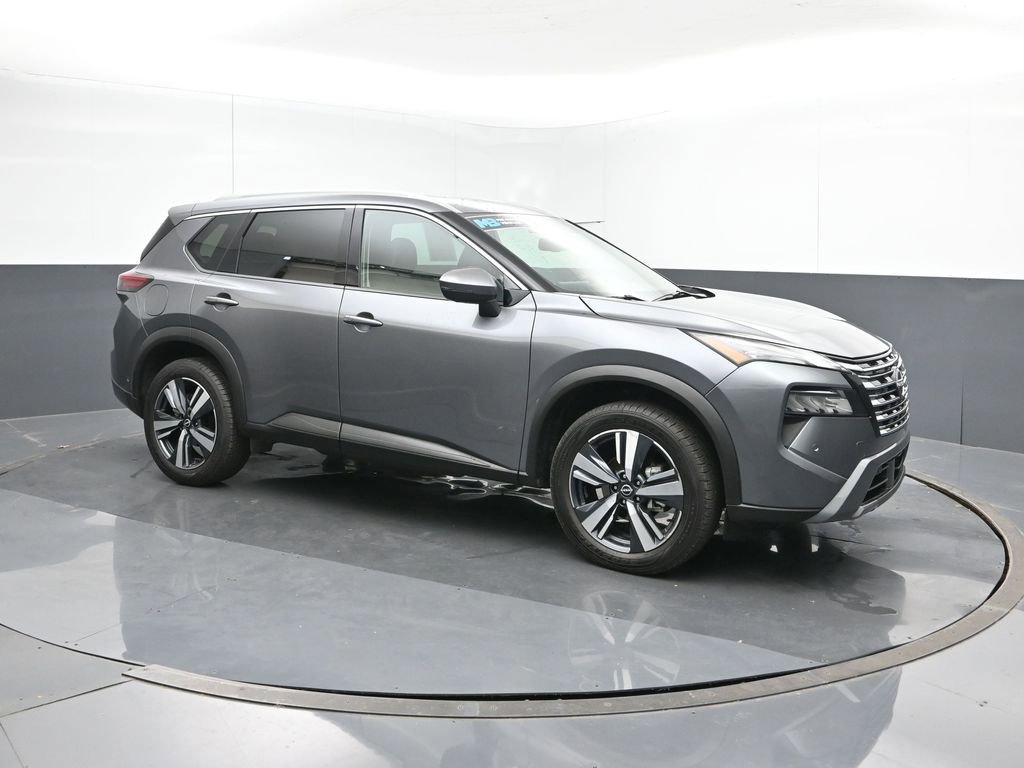 Used 2024 Nissan Rogue SL AWD/4WD image 7