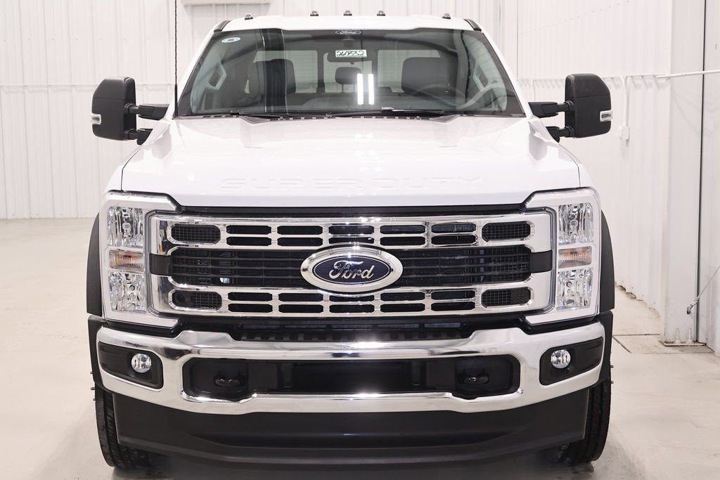 New 2026 Ford F450 XL w/ XL Chrome Package AWD/4WD image 3