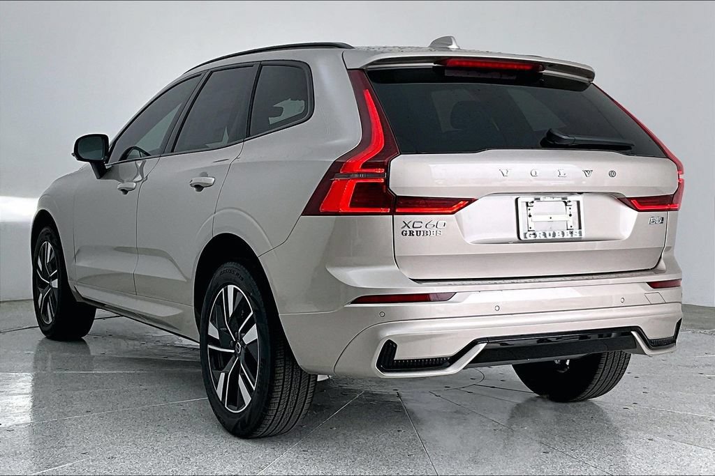 New 2026 Volvo XC60 B5 Core w/ Climate Package AWD/4WD image 4