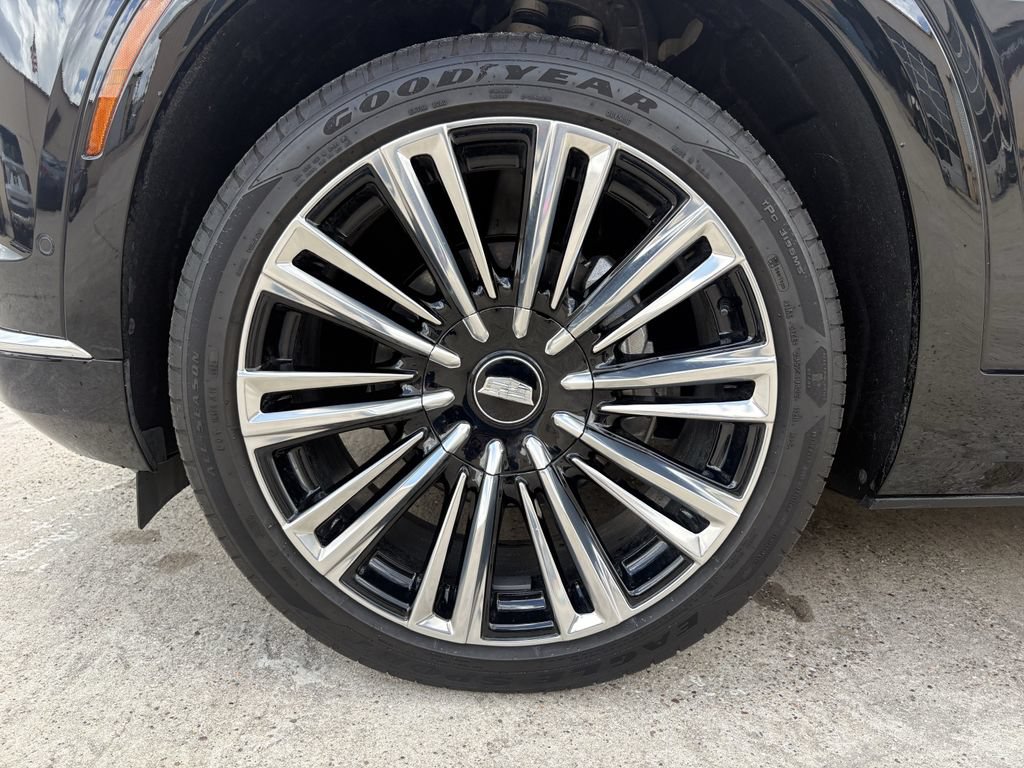 Used 2026 Cadillac Vistiq Premium Luxury AWD/4WD image 9