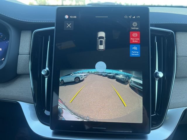 New 2026 Volvo XC90 B5 Core w/ Protection Package Premier AWD/4WD image 16