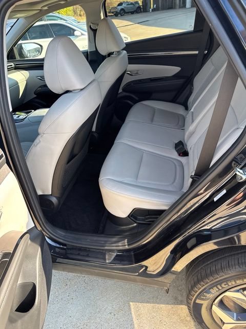Used 2022 Hyundai Tucson Limited AWD/4WD image 11
