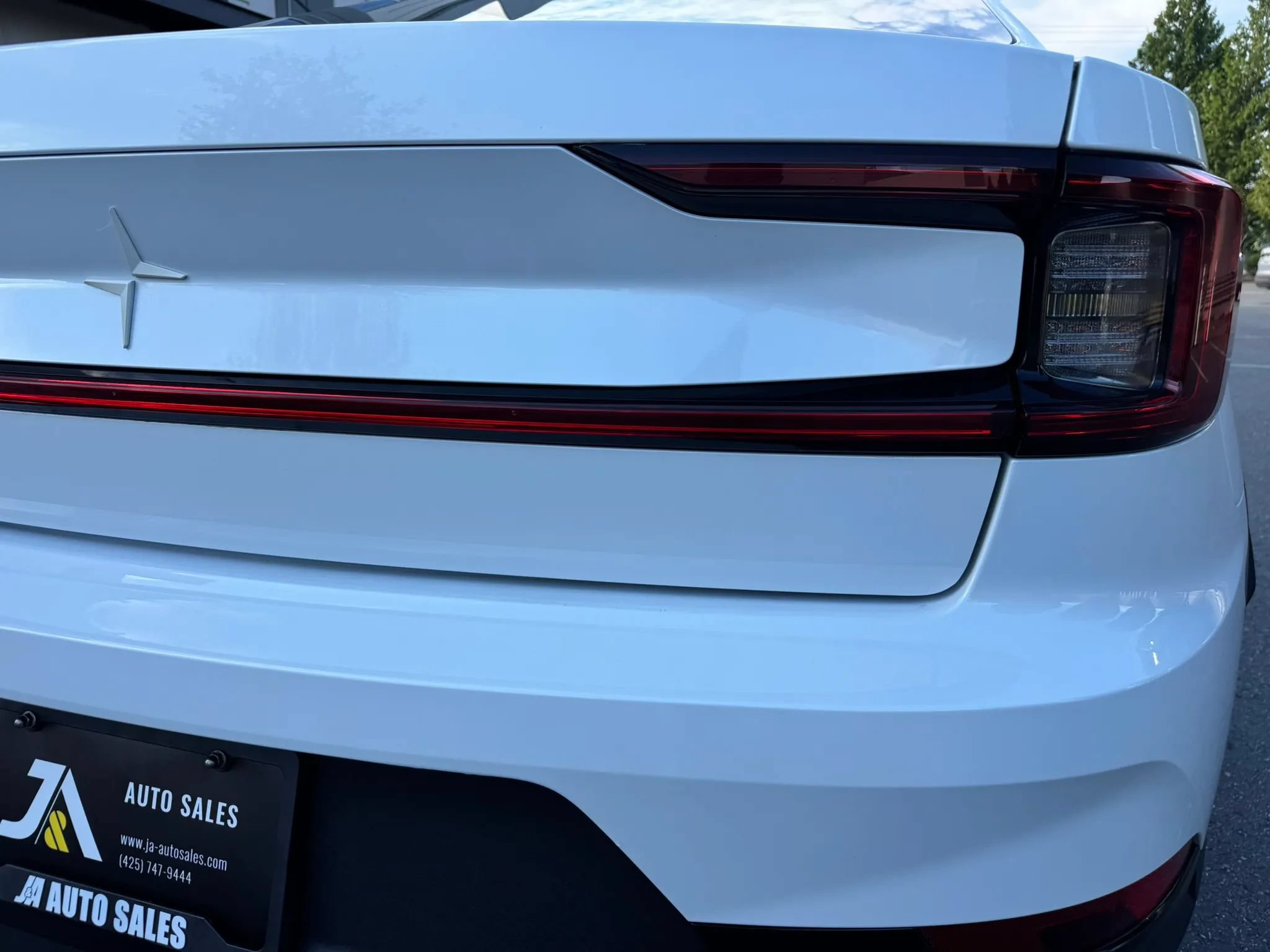 Used 2022 Polestar Polestar 2 w/ Performance Package AWD/4WD image 16