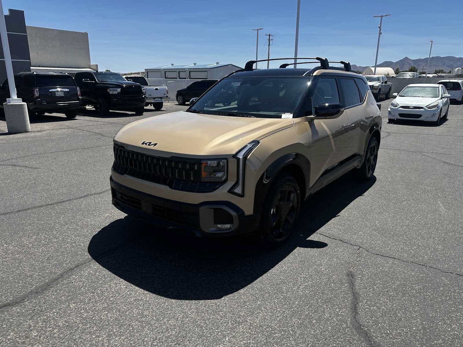 New 2027 Kia Seltos X-Line S w/ X-Line S Premium Package AWD/4WD image 8