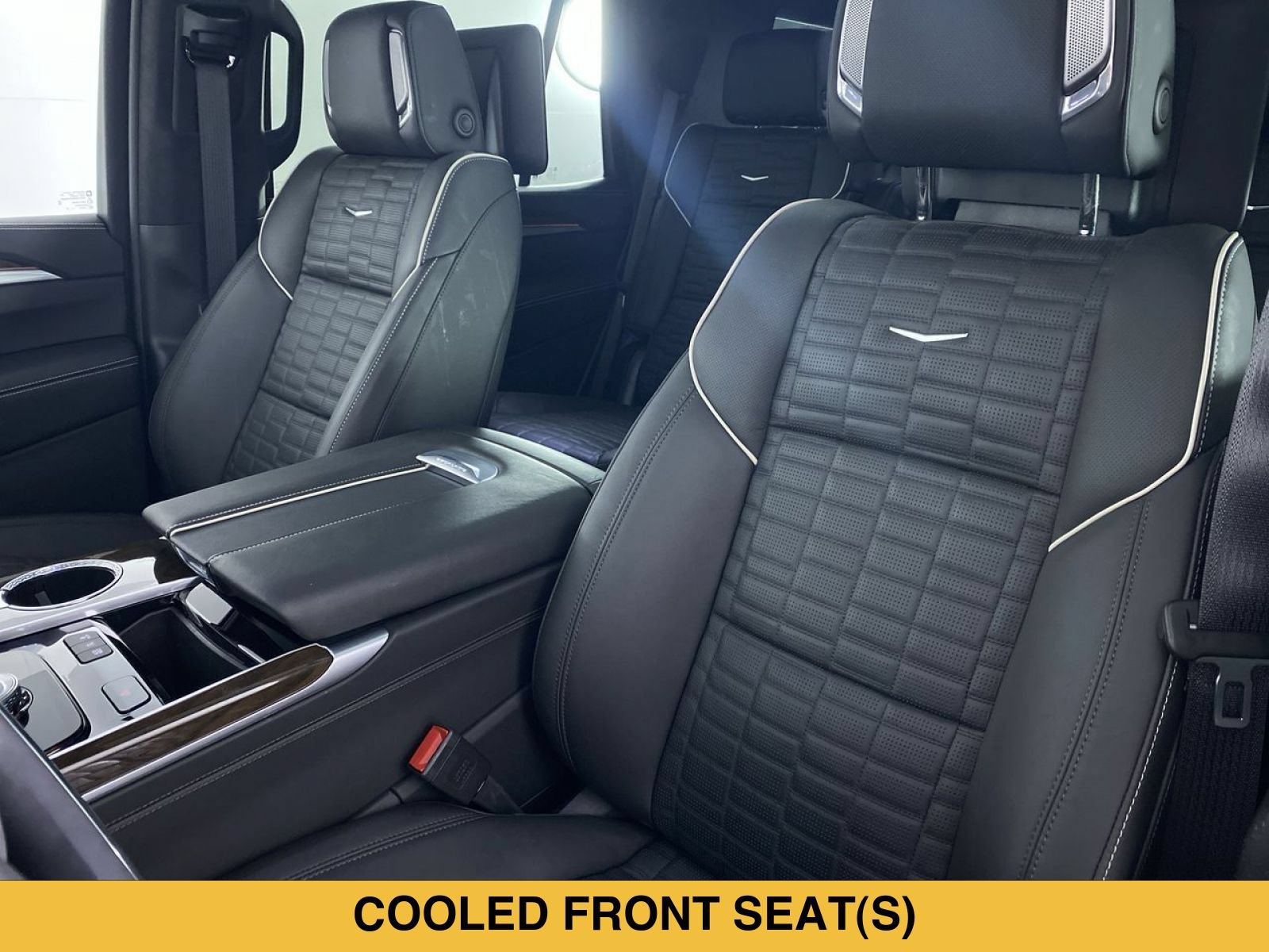 Certified 2025 Cadillac Escalade Sport Platinum w/ LPO, ONYX Package AWD/4WD image 12