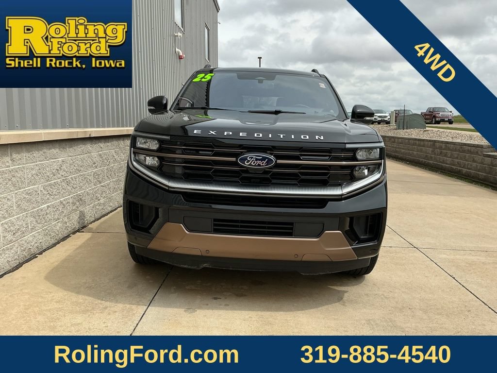 Used 2025 Ford Expedition Max King Ranch AWD/4WD image 4