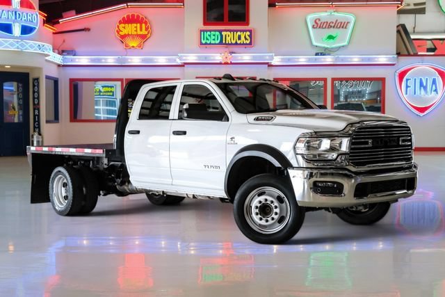 Used 2022 RAM 5500 Tradesman w/ Chrome Appearance Group AWD/4WD image 1