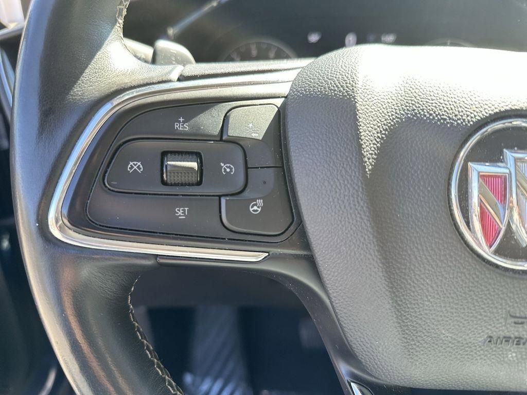 Used 2023 Buick Envision Essence image 30