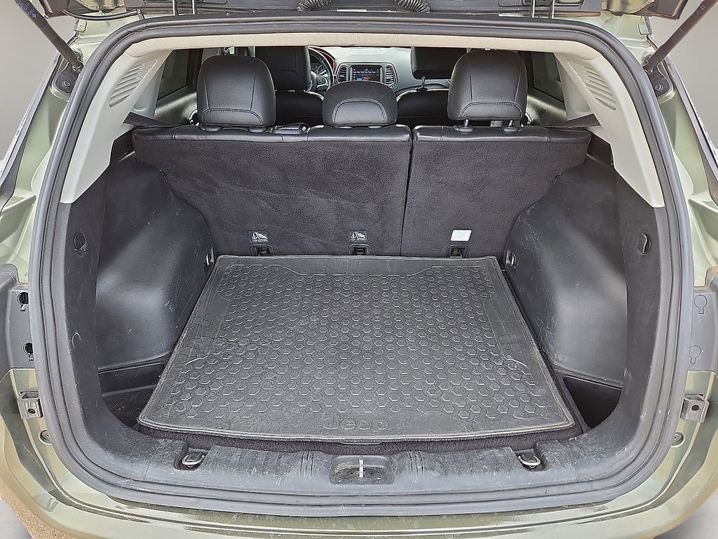 Used 2017 Jeep Compass Trailhawk w/ Leather Interior Group image 14