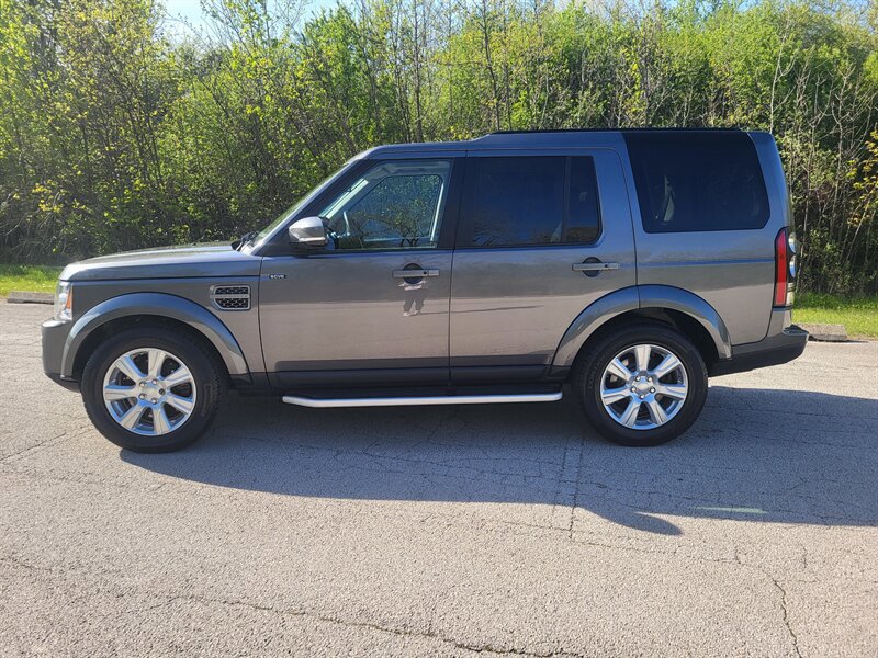 Used 2016 Land Rover LR4 HSE AWD/4WD image 3