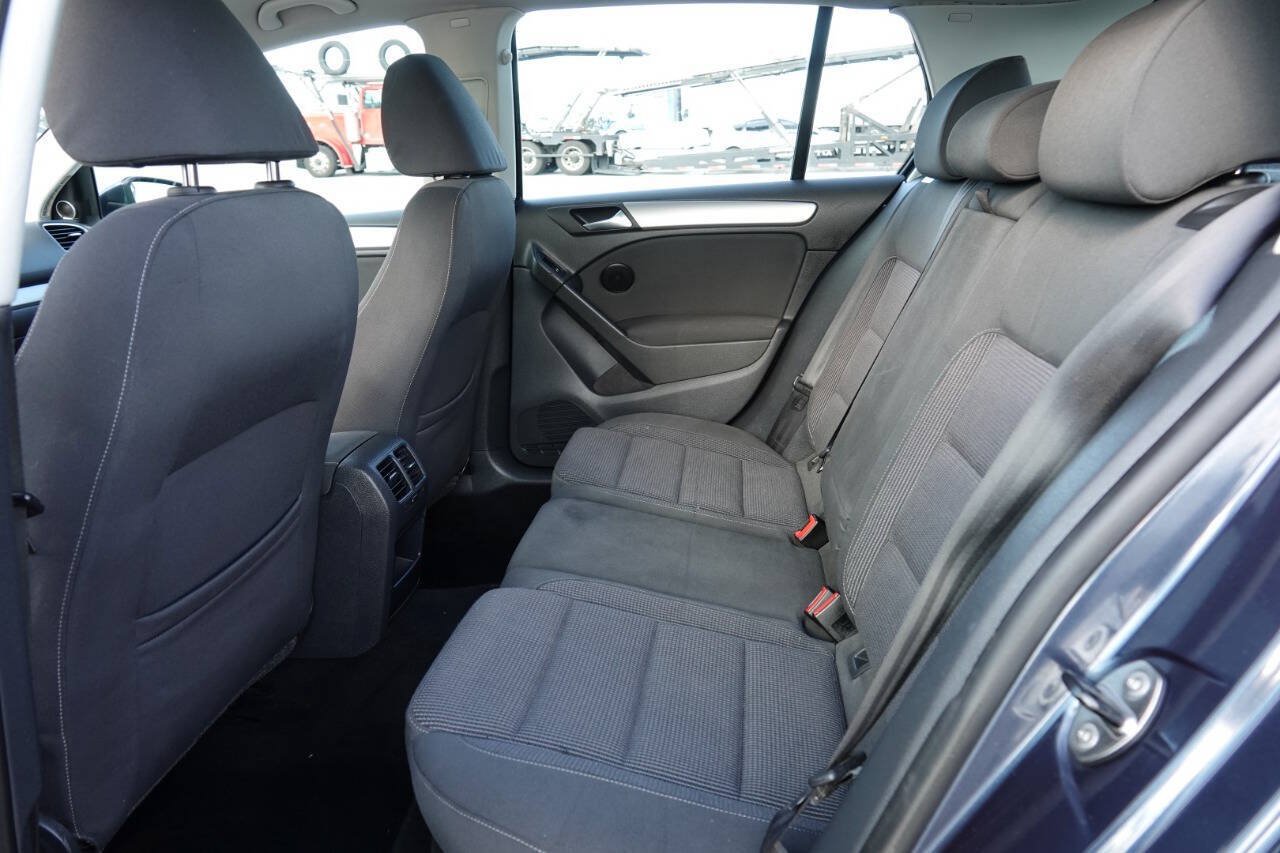 Used 2011 Volkswagen Golf TDI w/ Cold Weather Pkg FWD image 57