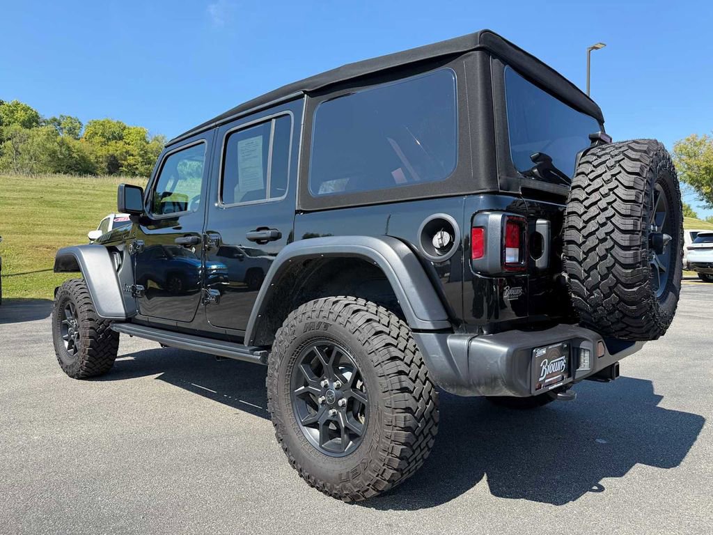 Used 2024 Jeep Wrangler Willys image 9