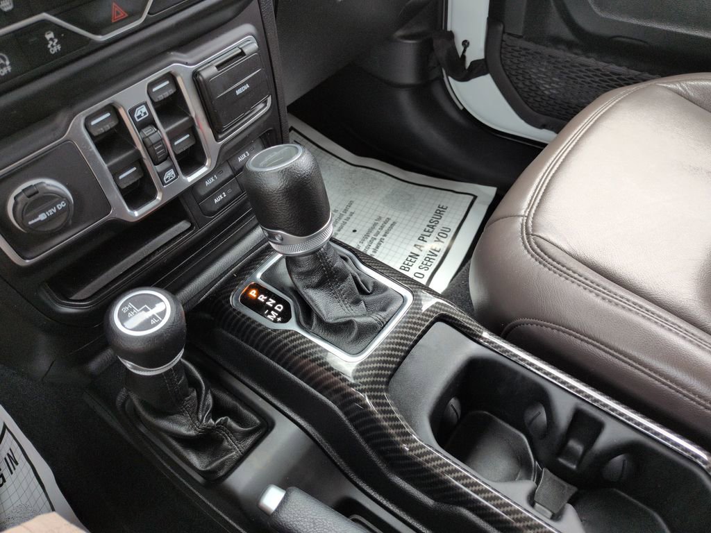 Used 2021 Jeep Gladiator Willys image 24