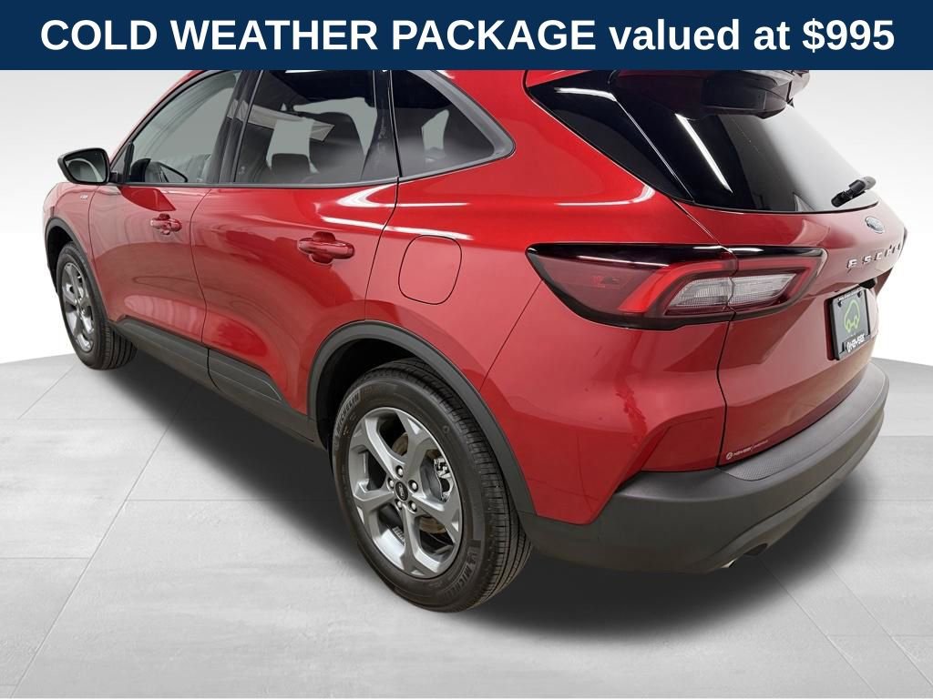 Used 2025 Ford Escape ST-Line w/ Cold Weather Package AWD/4WD image 4