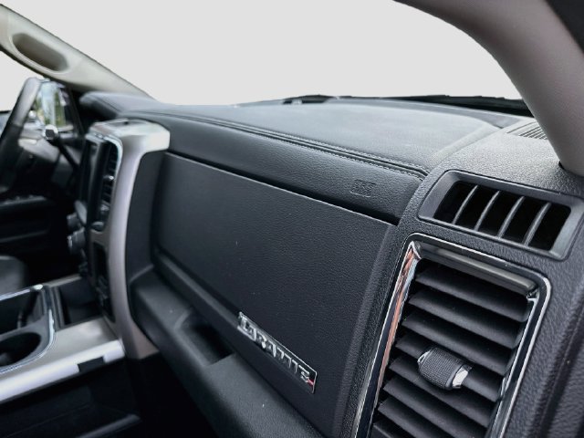Used 2016 RAM 2500 Laramie AWD/4WD image 32