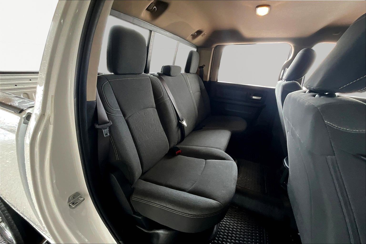 Used 2019 RAM 3500 Tradesman image 23