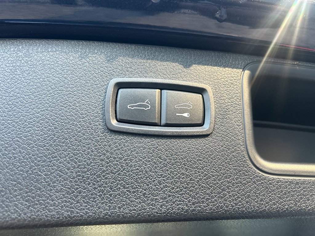 Used 2021 Porsche Macan image 10