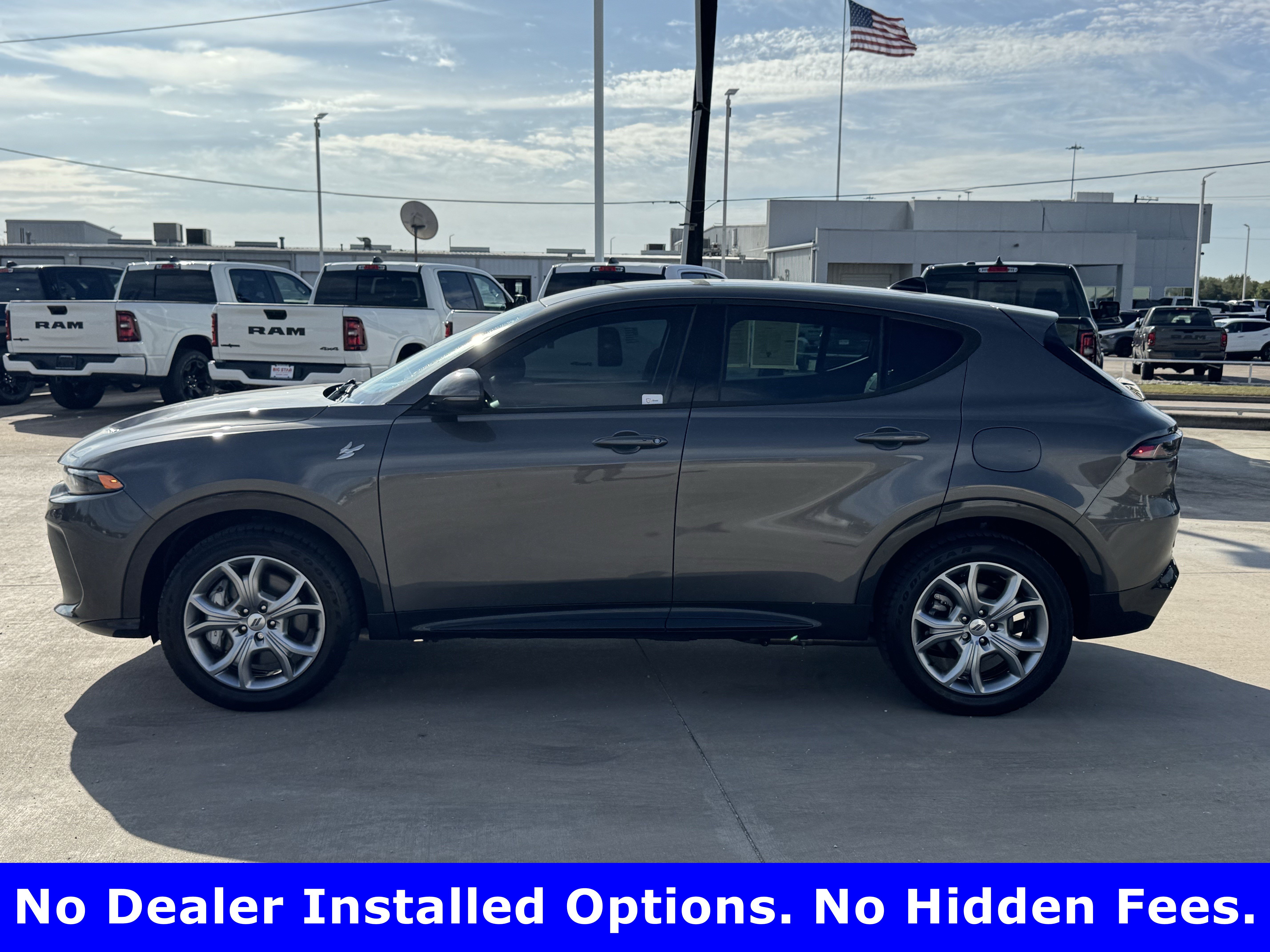 Used 2024 Dodge Hornet R/T AWD/4WD image 3