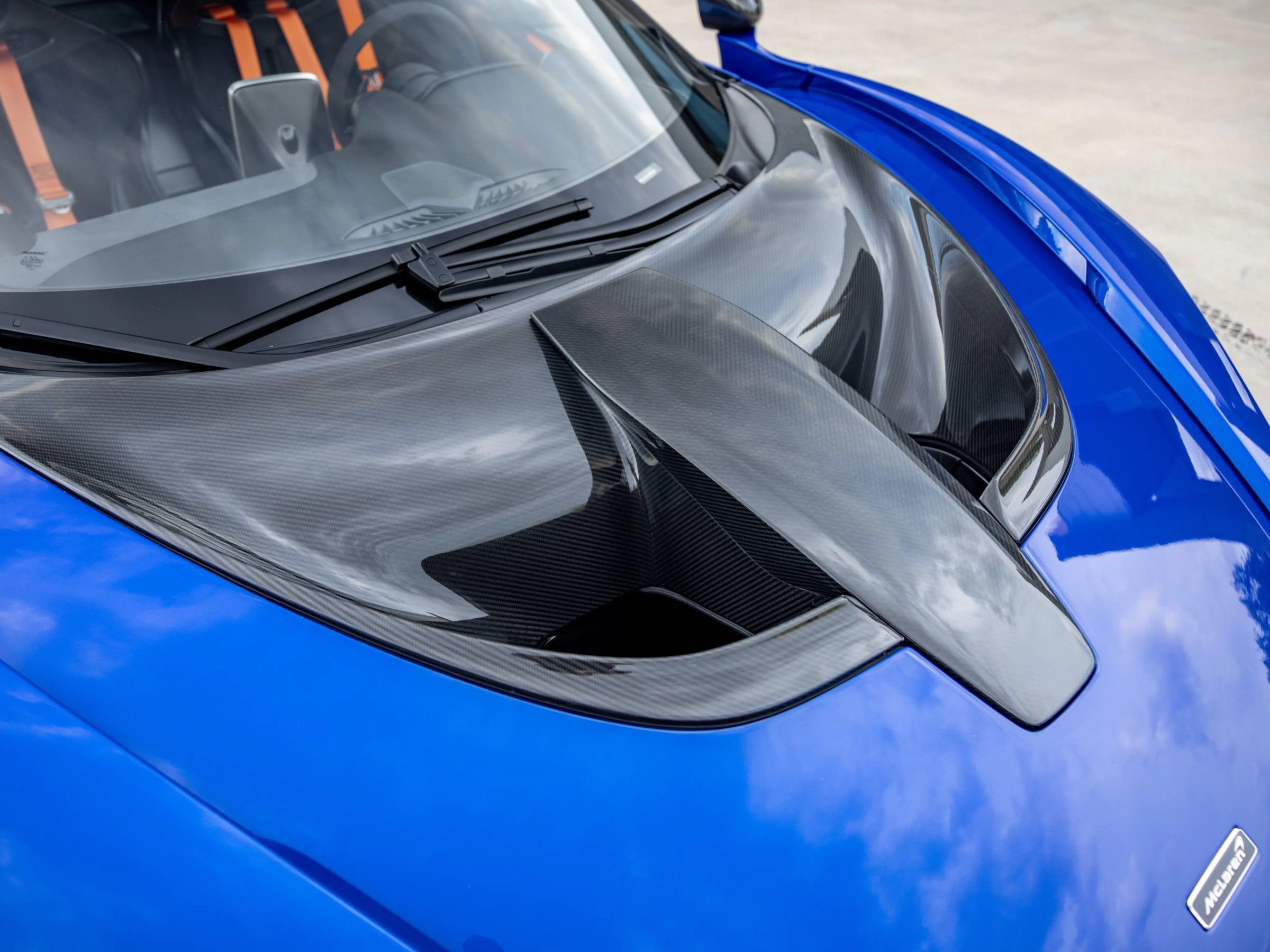 Used 2019 McLaren Senna RWD image 38