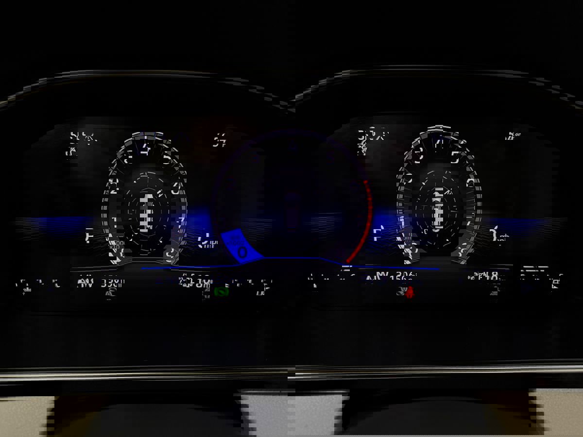 Used 2025 Volkswagen Jetta S image 9