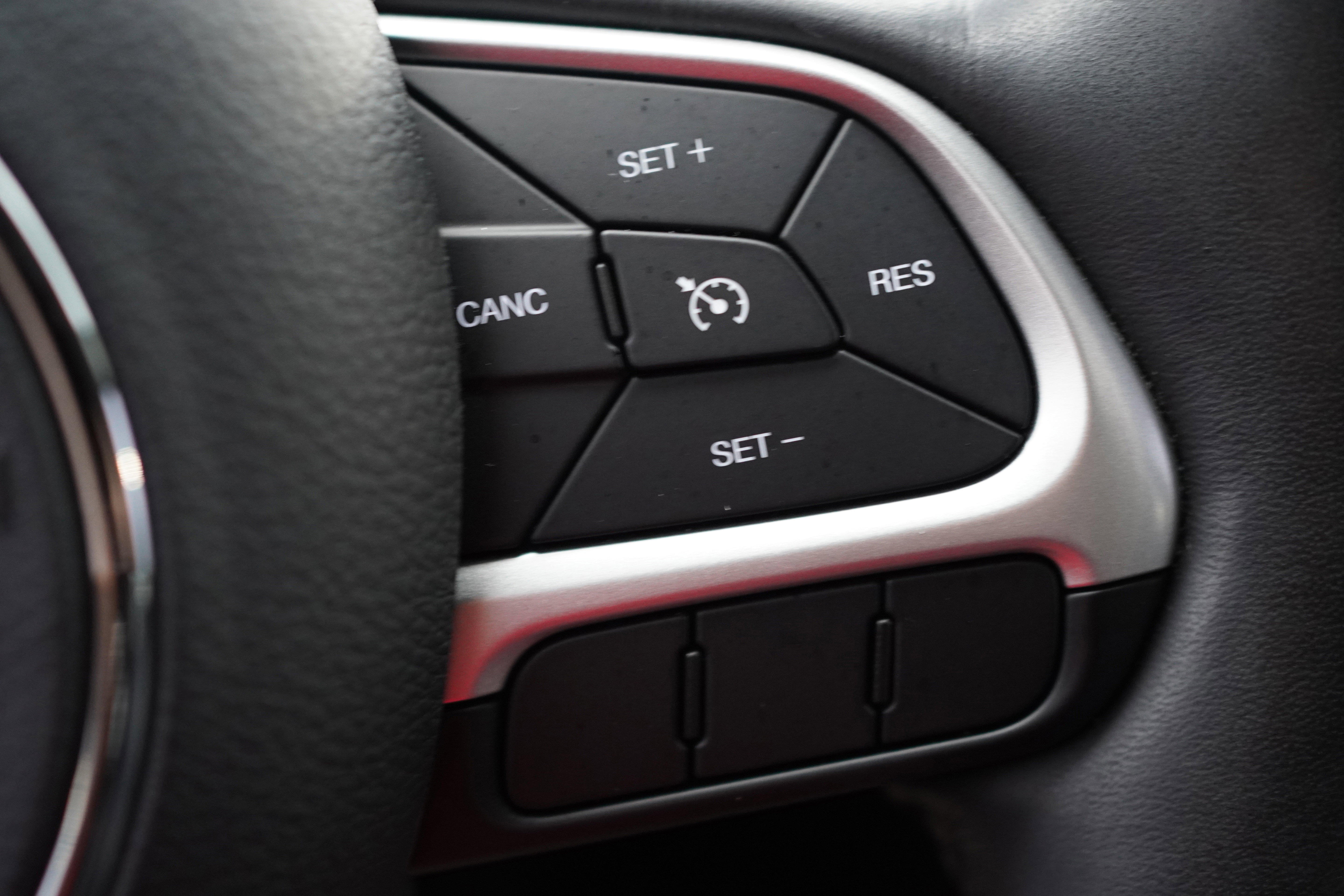 Used 2019 Jeep Compass Altitude image 32