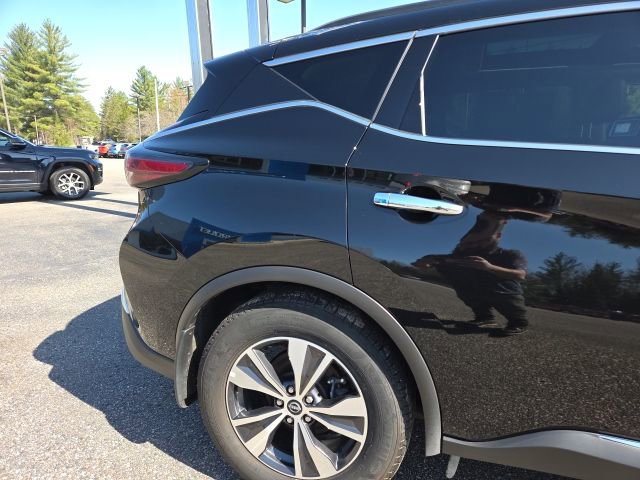 Used 2024 Nissan Murano SV AWD/4WD image 29