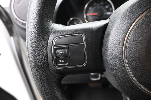 Used 2013 Jeep Wrangler Sport AWD/4WD image 7