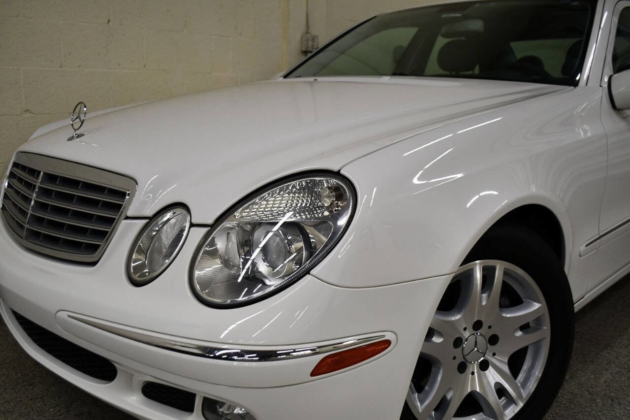 Used 2005 Mercedes-Benz E 320 CDI Sedan image 24