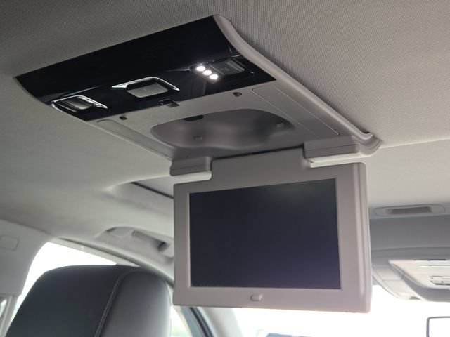 Used 2019 Chevrolet Suburban Premier AWD/4WD image 27