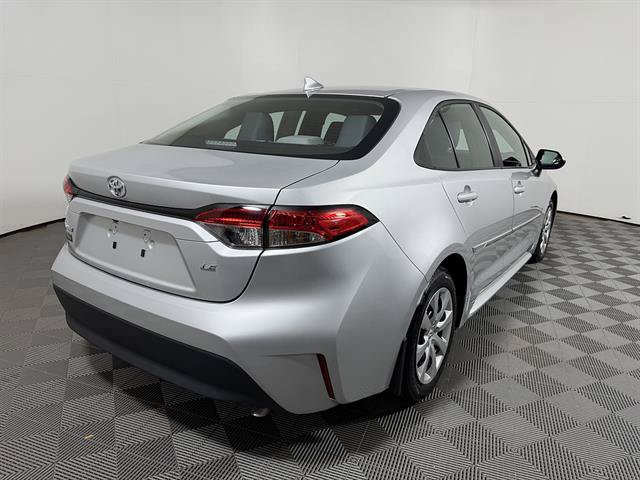 Certified 2025 Toyota Corolla LE FWD image 5